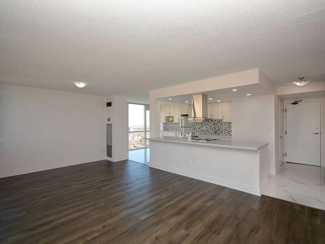 2111 - 350 Webb Dr, Condo with 2 bedrooms, 2 bathrooms and 2 parking in Mississauga ON | Image 38