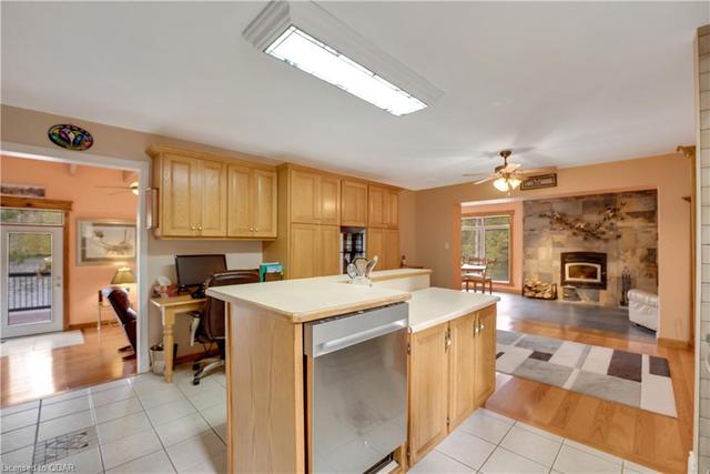 1021 South Kash Lake Lane, House detached with 4 bedrooms, 2 bathrooms and 12 parking in North Frontenac ON | Image 19