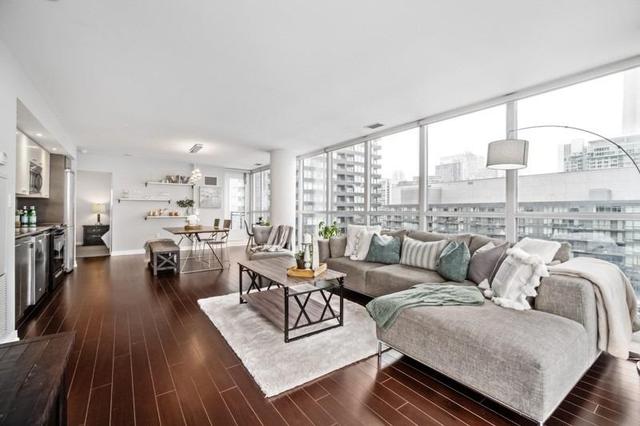 1903 - 8 Telegram Mews, Condo with 2 bedrooms, 2 bathrooms and 1 parking in Toronto ON | Image 2
