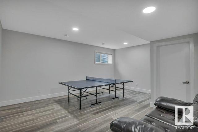 8343 Mayday Li Sw, House detached with 4 bedrooms, 3 bathrooms and null parking in Edmonton AB | Image 43