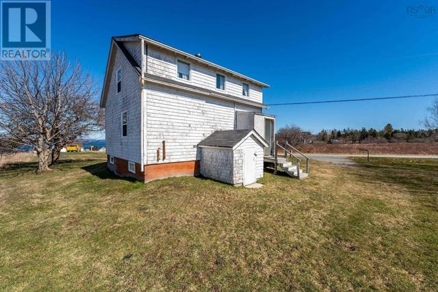 32 Gaudet Road, House detached with 2 bedrooms, 1 bathrooms and null parking in Clare NS | Image 31