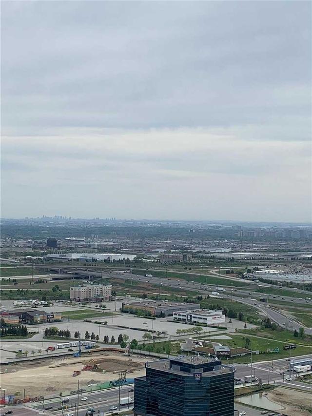 4207 - 5 Buttermill Ave, Condo with 2 bedrooms, 2 bathrooms and 0 parking in Vaughan ON | Image 4