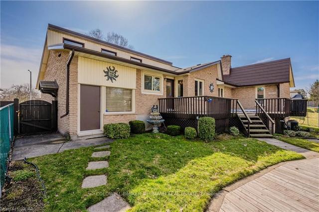25 Columbus Cres, House detached with 3 bedrooms, 3 bathrooms and 4 parking in Guelph ON | Image 31