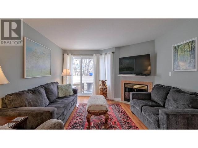 152 - 3153 Paris Street, House attached with 3 bedrooms, 2 bathrooms and 2 parking in Penticton BC | Image 21