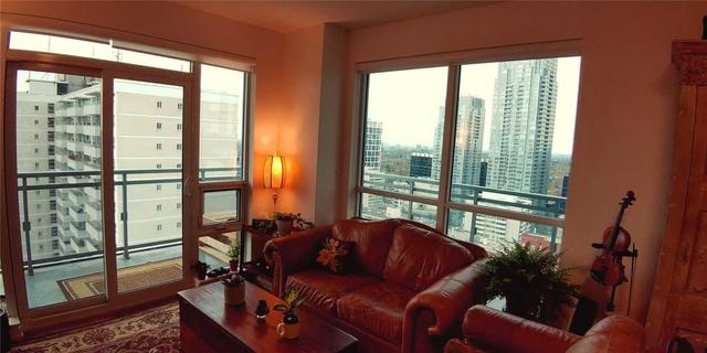 2320 - 98 Lillian St, Condo with 2 bedrooms, 2 bathrooms and 1 parking in Toronto ON | Image 8