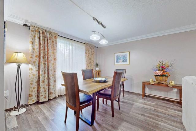 59 - 130 Ling Rd, Townhouse with 3 bedrooms, 2 bathrooms and 1 parking in Toronto ON | Image 3