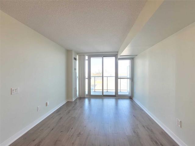 1003 - 121 Mcmahon Dr, Condo with 1 bedrooms, 1 bathrooms and 1 parking in Toronto ON | Image 9