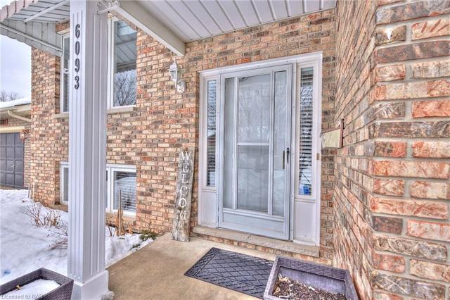 6093 Andrea Drive, House detached with 3 bedrooms, 2 bathrooms and null parking in Niagara Falls ON | Image 3