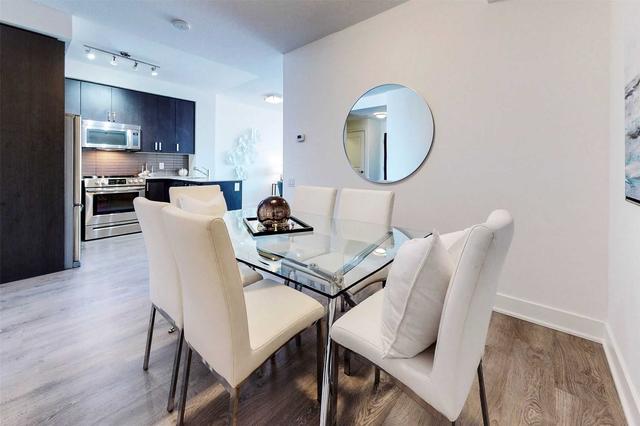 502 - 7608 Yonge St, Condo with 1 bedrooms, 1 bathrooms and 1 parking in Vaughan ON | Image 2
