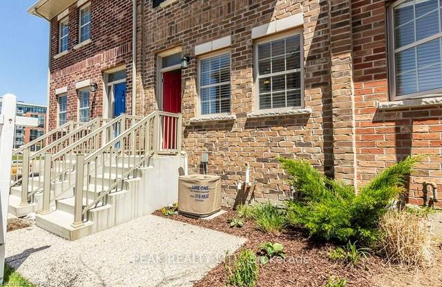 4 Hyde Park Mews, Condo with 2 bedrooms, 3 bathrooms and 2 parking in Kitchener ON | Image 10