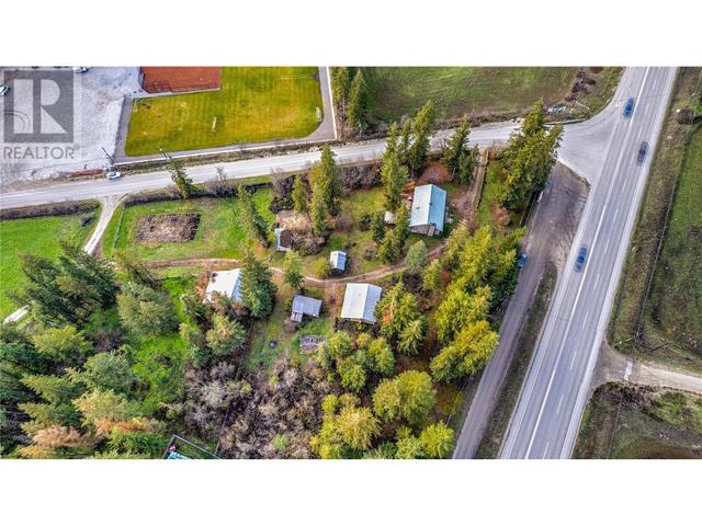 11 Gardom Lake Road, House detached with 2 bedrooms, 2 bathrooms and null parking in North Okanagan F BC | Image 61