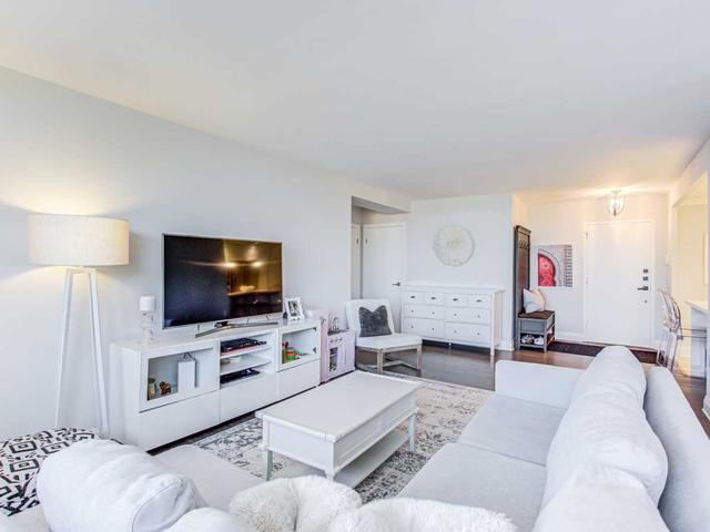 405 - 130 Neptune Dr, Condo with 2 bedrooms, 2 bathrooms and 1 parking in Toronto ON | Image 19