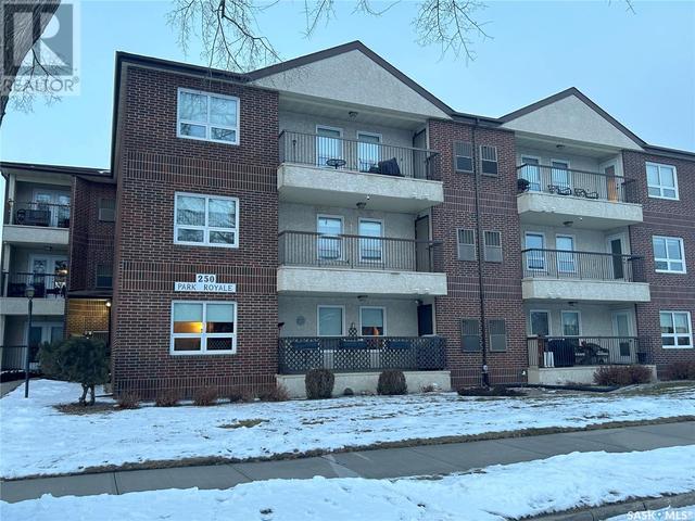 101 - 250 Athabasca Street E, Condo with 2 bedrooms, 2 bathrooms and null parking in Moose Jaw SK | Image 1