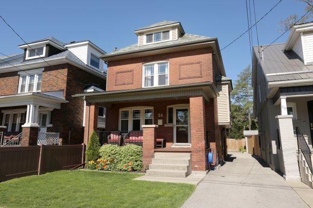 24 Ottawa St S, House detached with 3 bedrooms, 2 bathrooms and 2 parking in Hamilton ON | Image 1