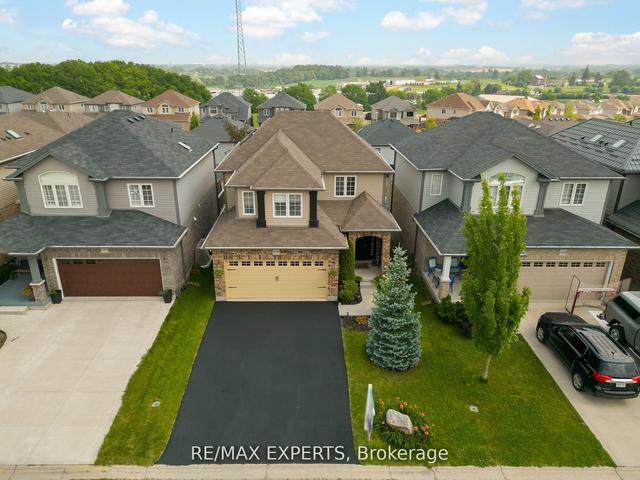 690 Frontenac Cres, House detached with 3 bedrooms, 4 bathrooms and 4 parking in Woodstock ON | Image 31