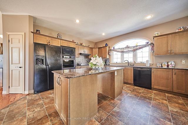 13775 Manvers Scugog Twnln Rd, House detached with 3 bedrooms, 3 bathrooms and 14 parking in Kawartha Lakes ON | Image 2