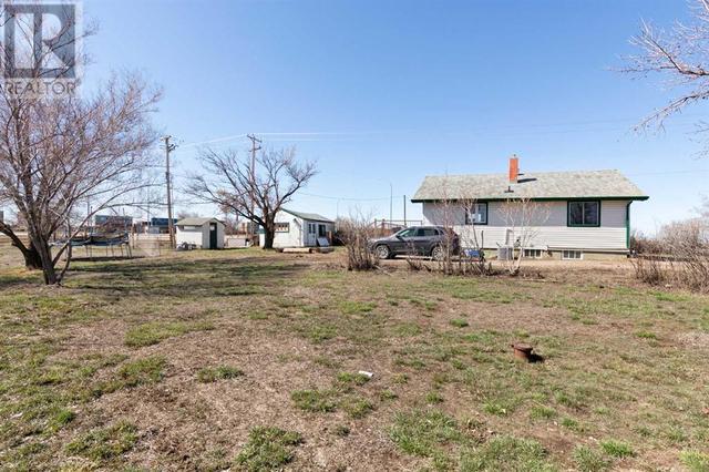 206 1 Street, House detached with 2 bedrooms, 1 bathrooms and 2 parking in Cypress County AB | Image 21