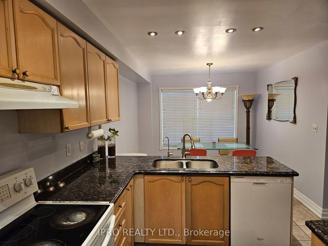 144 - 5980 Whitehorn Ave, Townhouse with 3 bedrooms, 3 bathrooms and 2 parking in Mississauga ON | Image 1
