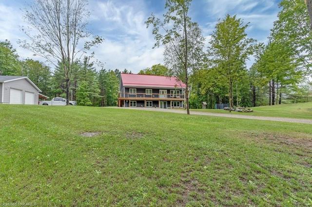 4147 Long Lake Road, House detached with 5 bedrooms, 1 bathrooms and 8 parking in Central Frontenac ON | Image 3