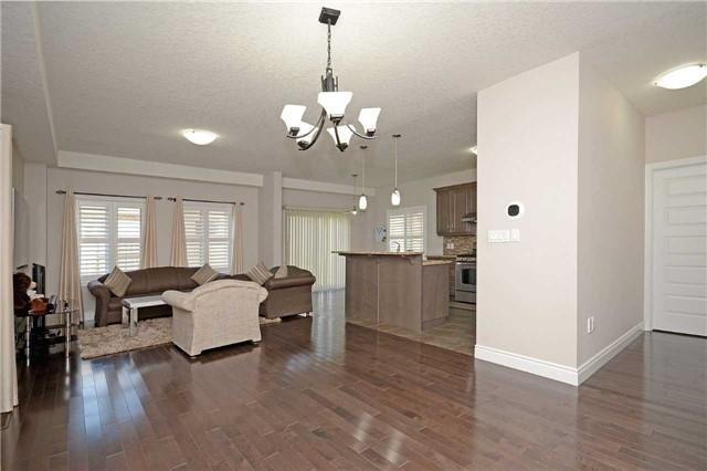 94 Eden Oak Tr, House detached with 3 bedrooms, 3 bathrooms and 2 parking in Kitchener ON | Image 4
