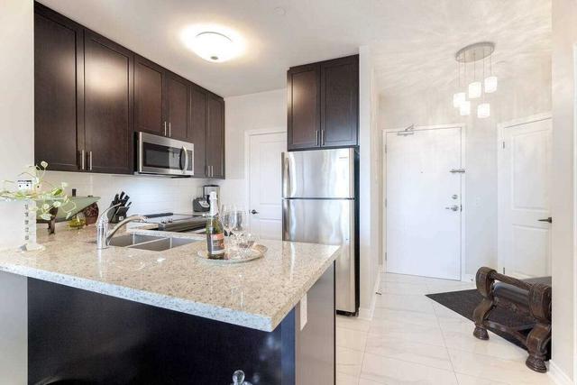 201 - 39 New Delhi Dr, Condo with 2 bedrooms, 2 bathrooms and 1 parking in Markham ON | Image 2