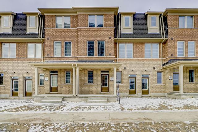 105 Air Dancer Cres, House attached with 4 bedrooms, 4 bathrooms and 2 parking in Oshawa ON | Image 19