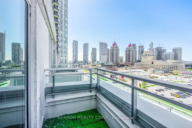 919 - 220 Burnhamthorpe Rd W, Condo with 1 bedrooms, 2 bathrooms and 1 parking in Mississauga ON | Image 6