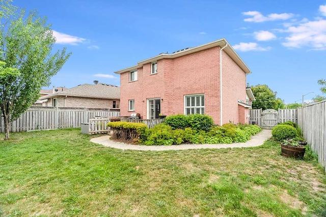 2 Livia Herman Dr, House detached with 3 bedrooms, 4 bathrooms and 5 parking in Barrie ON | Image 14
