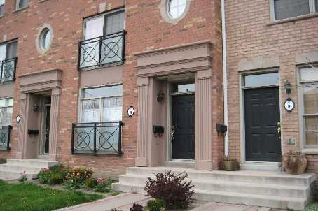 th9 - 3030 Lake Shore Blvd W, Townhouse with 3 bedrooms, 3 bathrooms and 2 parking in Toronto ON | Image 1