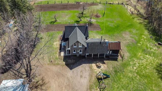 9911 Highway 60 Highway, House detached with 5 bedrooms, 2 bathrooms and 10 parking in North Algona Wilberforce ON | Image 4