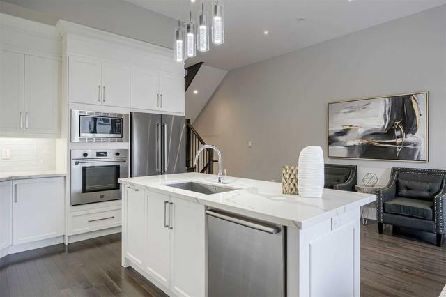 81a Seventeenth St, House detached with 3 bedrooms, 4 bathrooms and 3 parking in Toronto ON | Image 33