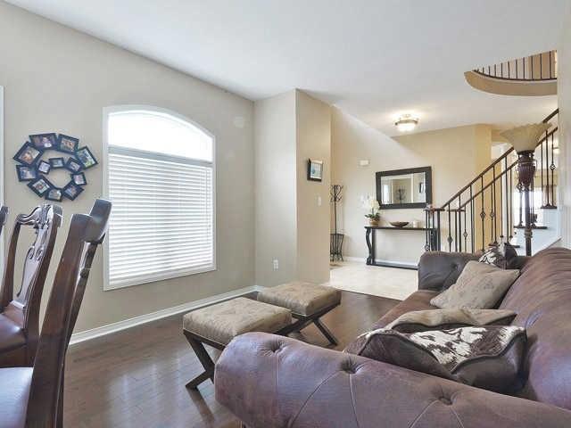 1001 Vickerman Way, House detached with 5 bedrooms, 4 bathrooms and 4 parking in Milton ON | Image 6