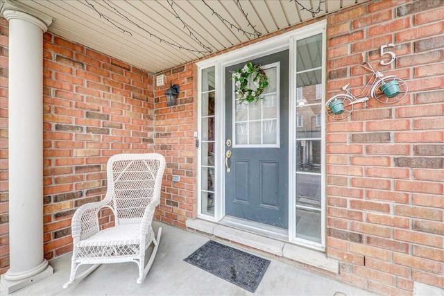 5 Urbana Rd, House attached with 3 bedrooms, 4 bathrooms and 2 parking in Brampton ON | Image 18