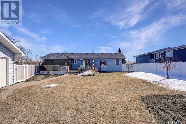 576 Okanese Avenue S, House detached with 2 bedrooms, 2 bathrooms and null parking in Fort Qu'Appelle SK | Image 22