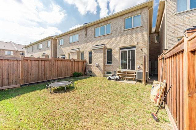15 Trentonian St, House attached with 4 bedrooms, 3 bathrooms and 3 parking in Brampton ON | Image 33