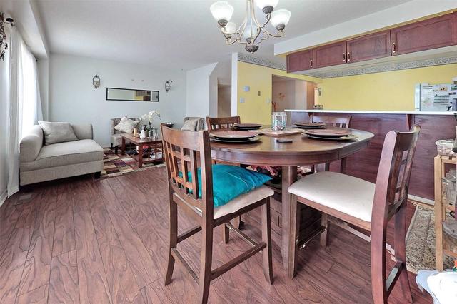 28 - 46 Brisbane Crt, Townhouse with 3 bedrooms, 4 bathrooms and 2 parking in Brampton ON | Image 4