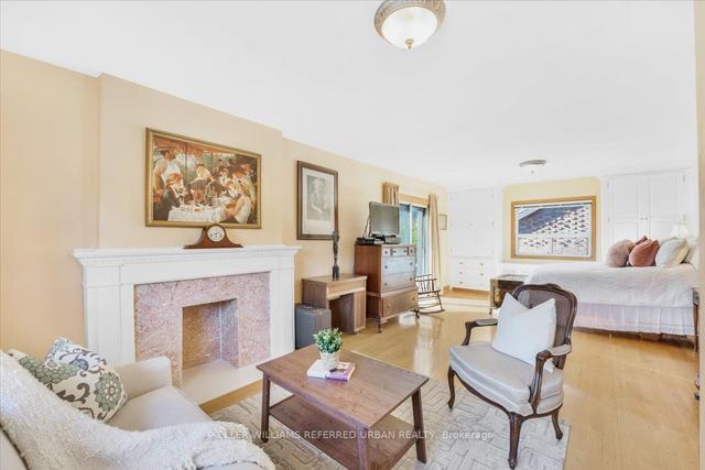 2 Northcliffe Blvd, House detached with 4 bedrooms, 3 bathrooms and 4 parking in Toronto ON | Image 20