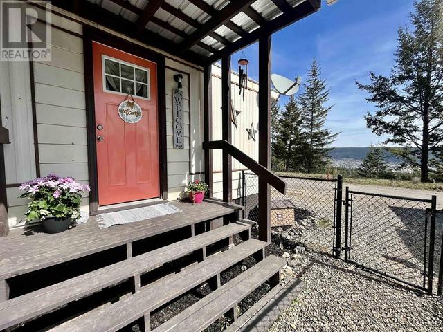3 - 803 Hodgson Road, House other with 3 bedrooms, 1 bathrooms and null parking in Cariboo E BC | Image 2