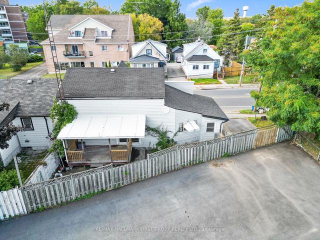 267 University Ave W, House detached with 4 bedrooms, 2 bathrooms and 1 parking in Cobourg ON | Image 18