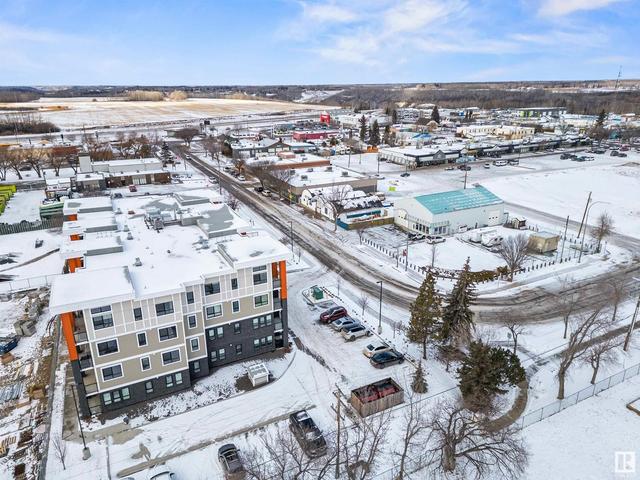 106 - 17 Columbia Av W, Condo with 2 bedrooms, 2 bathrooms and 1 parking in Devon AB | Image 3