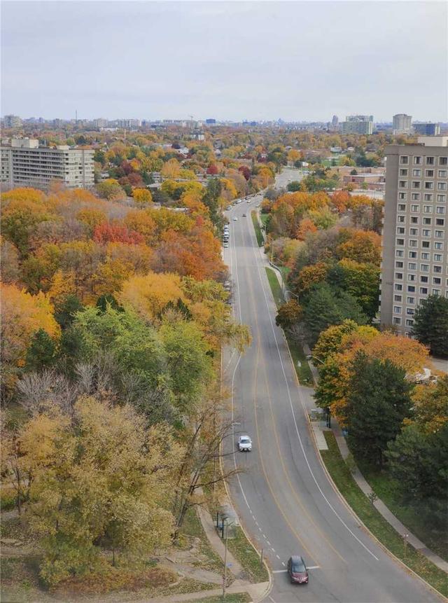 1701 - 3695 Kaneff Cres, Condo with 2 bedrooms, 2 bathrooms and 1 parking in Mississauga ON | Image 14
