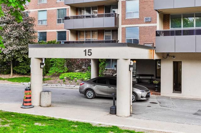 1715 - 15 La Rose Ave, Condo with 3 bedrooms, 2 bathrooms and 1 parking in Toronto ON | Image 35