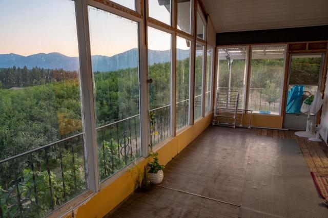 1237 32nd Avenue S, Home with 5 bedrooms, 3 bathrooms and null parking in Central Kootenay B BC | Image 7