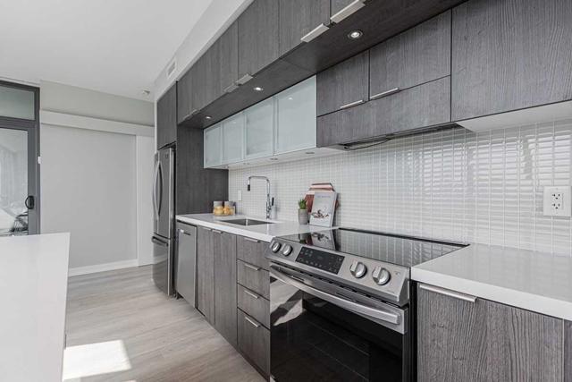 2802 - 110 Charles St E, Condo with 2 bedrooms, 2 bathrooms and 1 parking in Toronto ON | Image 3