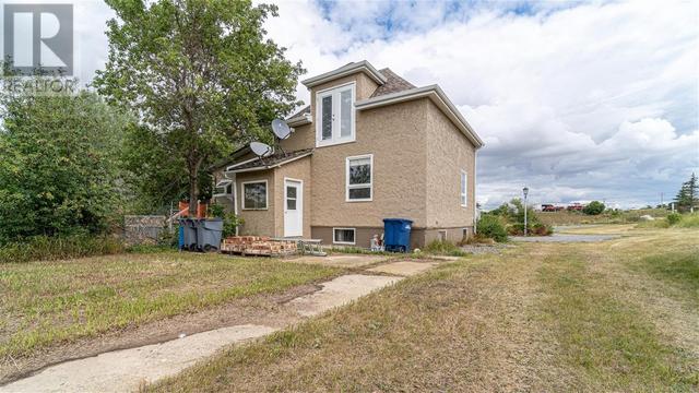 1410 Mossing Acreage, House detached with 3 bedrooms, 2 bathrooms and 8 parking in Moose Jaw SK | Image 42