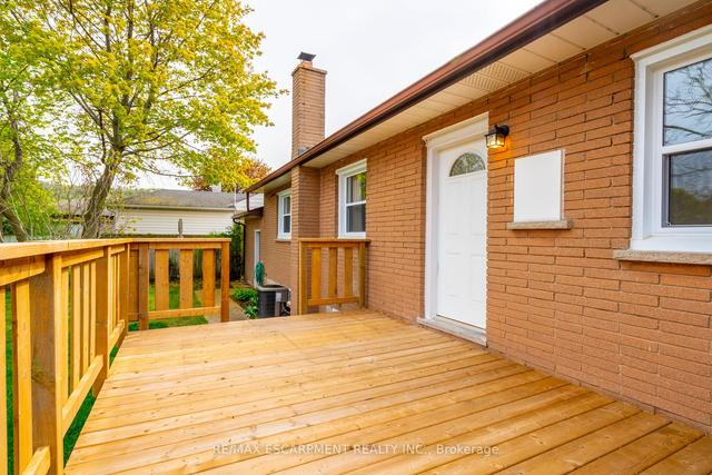 20 Hunter Rd, House detached with 3 bedrooms, 2 bathrooms and 5 parking in Grimsby ON | Image 35