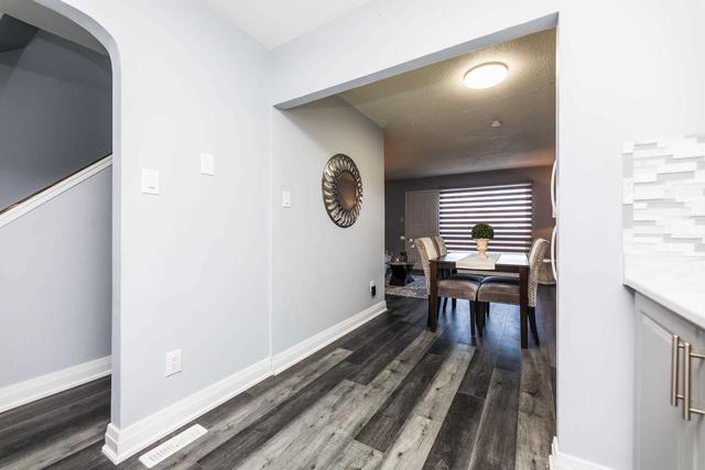 68 - 475 Bramalea Rd, Townhouse with 3 bedrooms, 2 bathrooms and 2 parking in Brampton ON | Image 5