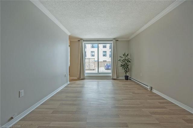 103 - 95 Baseline Road W, House attached with 2 bedrooms, 2 bathrooms and 1 parking in London ON | Image 23