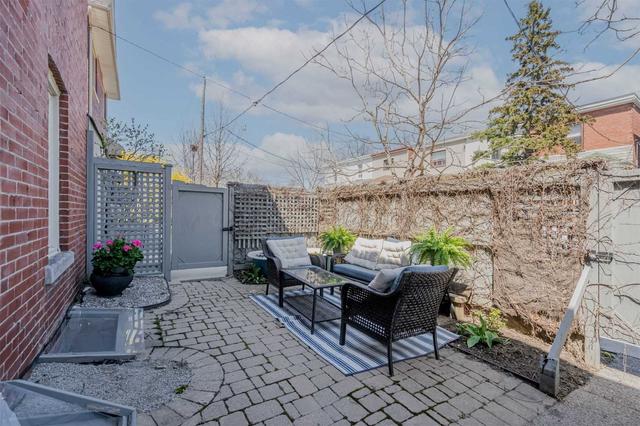248 Hallam St, House detached with 3 bedrooms, 3 bathrooms and 1 parking in Toronto ON | Image 29