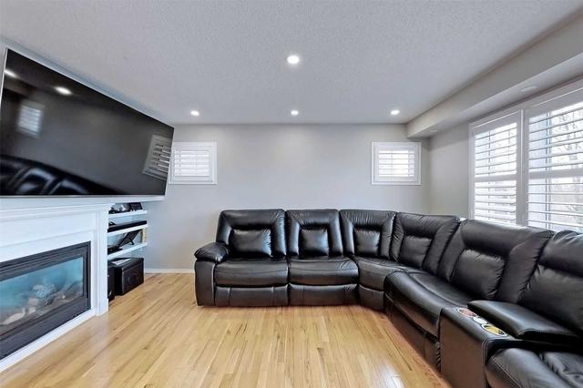 48 Grainger Cres, House detached with 4 bedrooms, 3 bathrooms and 6 parking in Ajax ON | Image 38